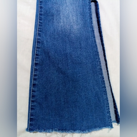 Articles of Society 70's Inspired Flare Leg Jeans - Picture 5 of 7